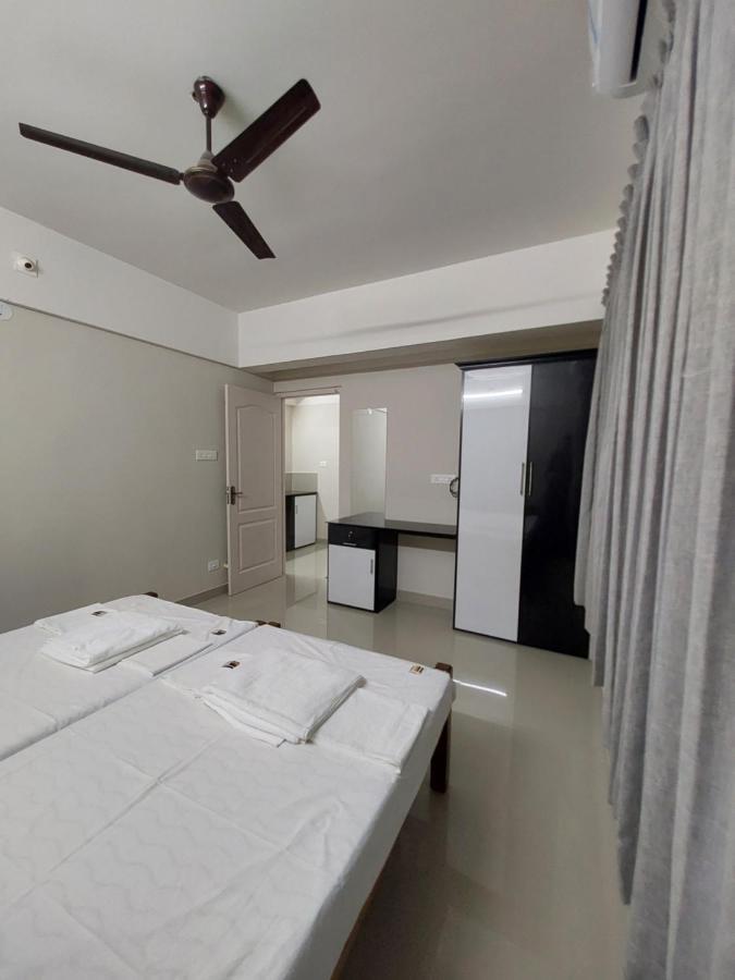 Hotel Mannat Residence Thiruvananthapuram Eksteriør billede